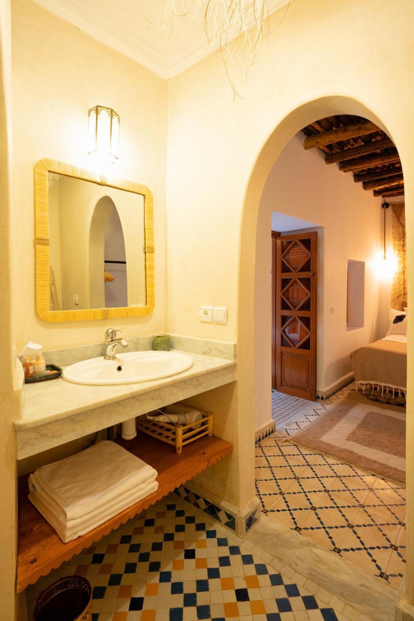Riad The D'Orient - Piscine Privee - Petit Dejeuner 马拉喀什 外观 照片