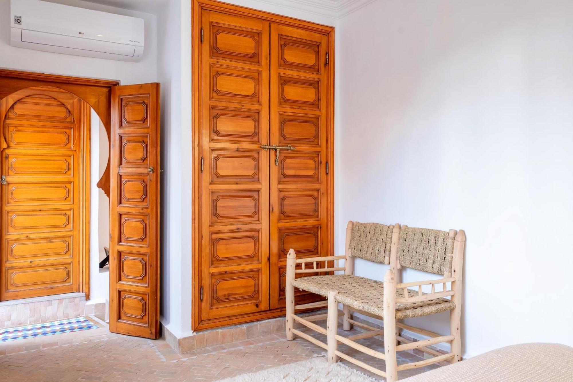 Riad The D'Orient - Piscine Privee - Petit Dejeuner 马拉喀什 外观 照片